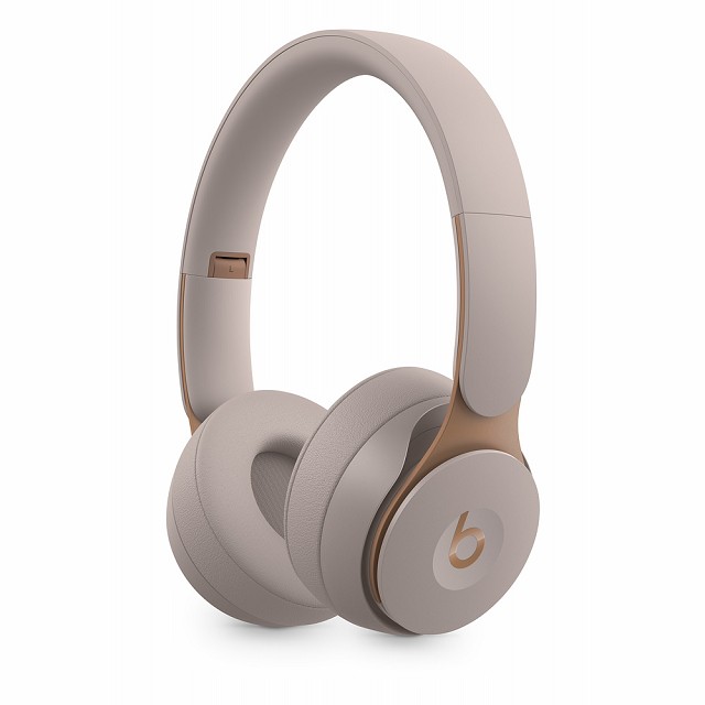 beats solo pro white